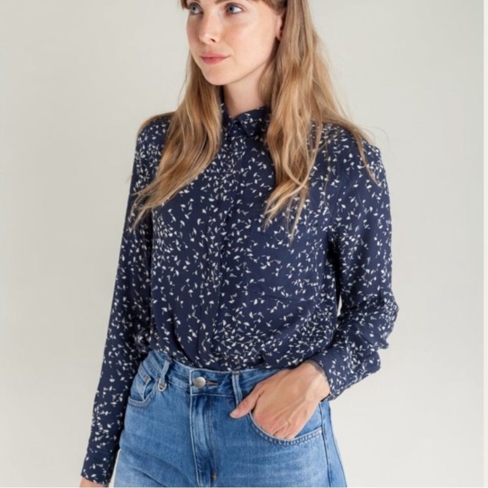 GANNI Barra Crepe blouse in total eclipse navy hidden buttons women’s size S